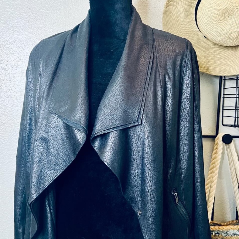 ✨G by Giuliana Rancic Faux Leather Motto Jacket - Size Small✨